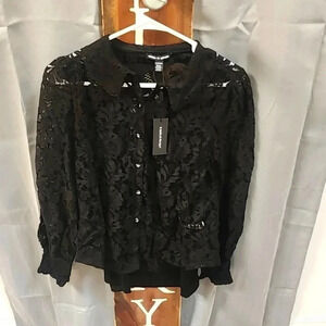 Cable and Gauge NWT Lace Blouse with built in Tank